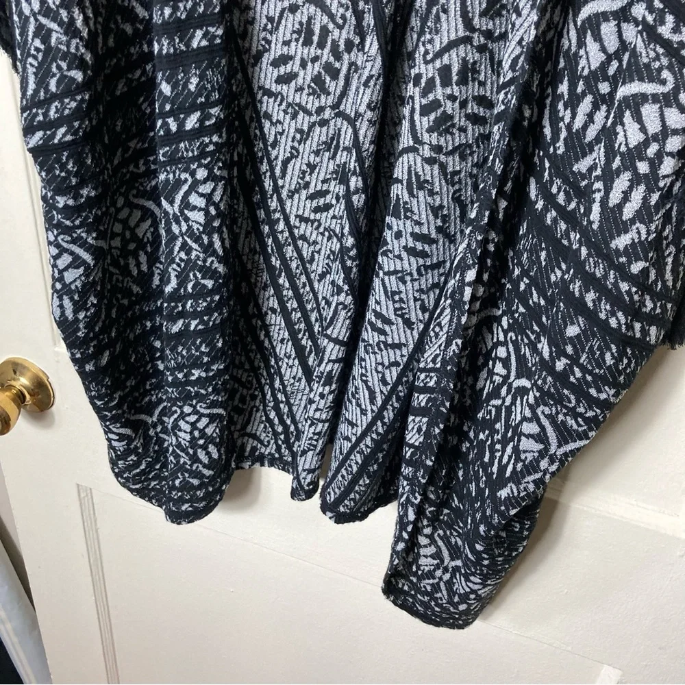 Free people black gray tribal fringe kimono top womens M/L boho - Picture 5 of 10